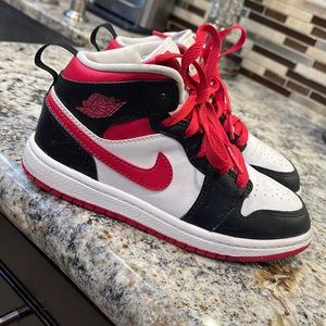 Unisex Jordan 1 Mid PS White Very Berry size 13